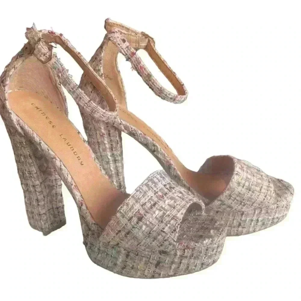 CHINESE LAUNDRY Avenue Tweed Sky High - chunky plaid platform shoe - size 9.5